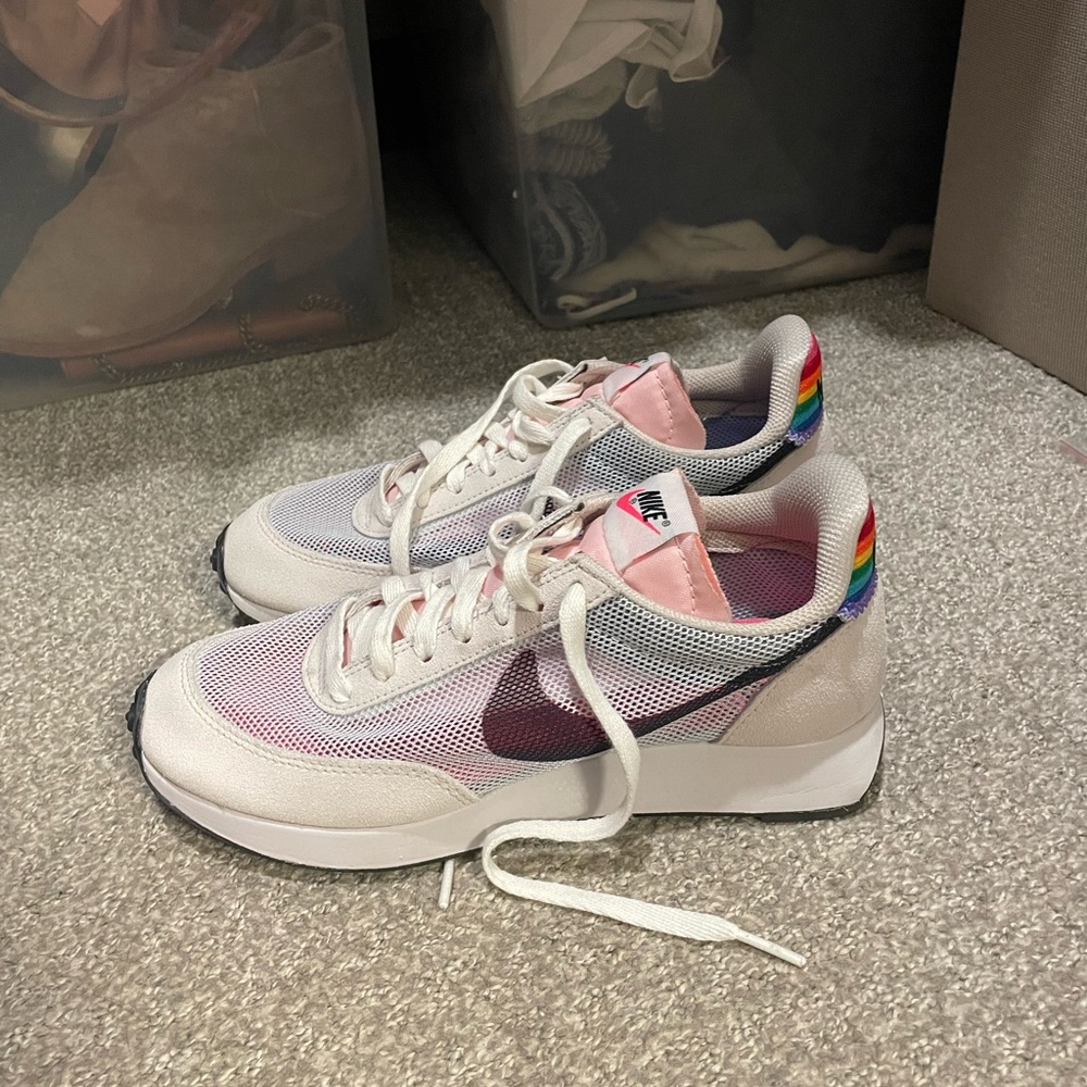 Nike Tailwind 79 - Be True Collection 2019